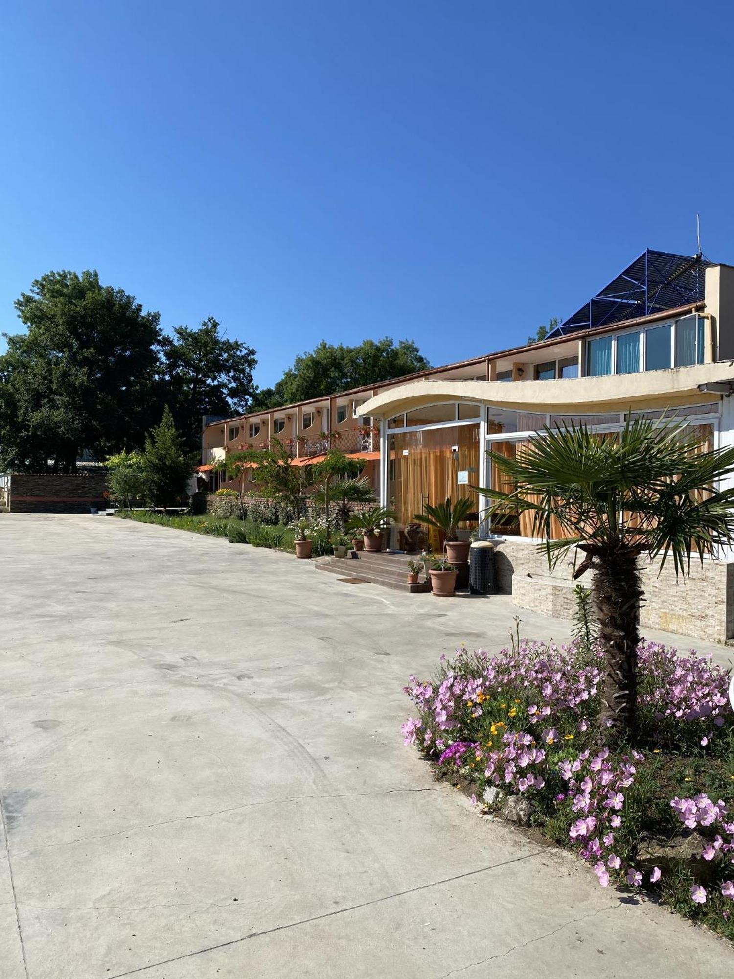 Hotel Surf Primorsko Exterior foto