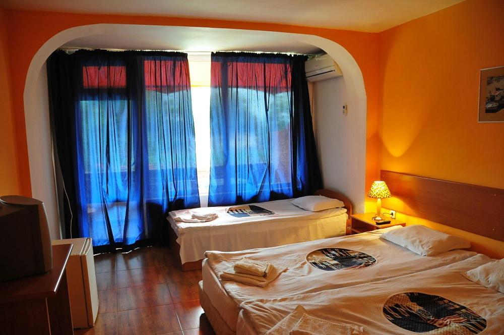 Hotel Surf Primorsko Zimmer foto